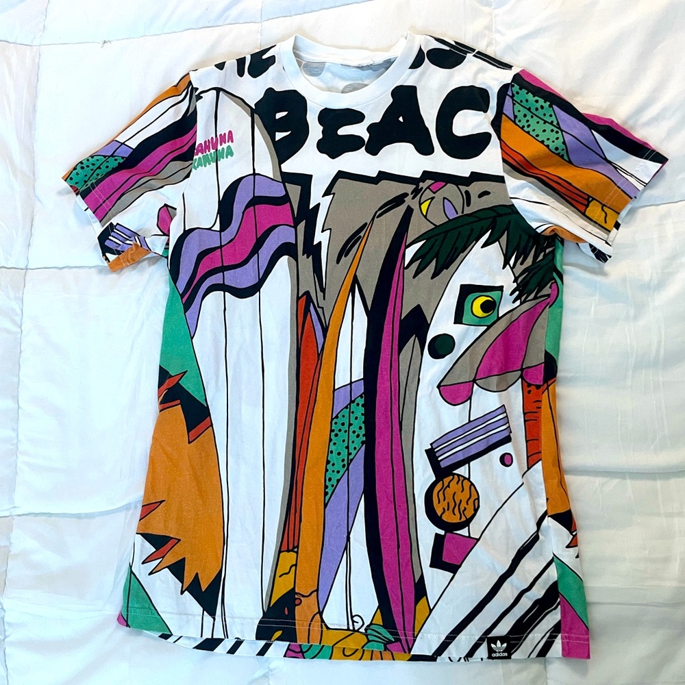 Where is the Beach Adidas AOP Surf Skate T Shirt XL No Tag White Multi Color